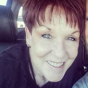 Meet your Posher, Gay